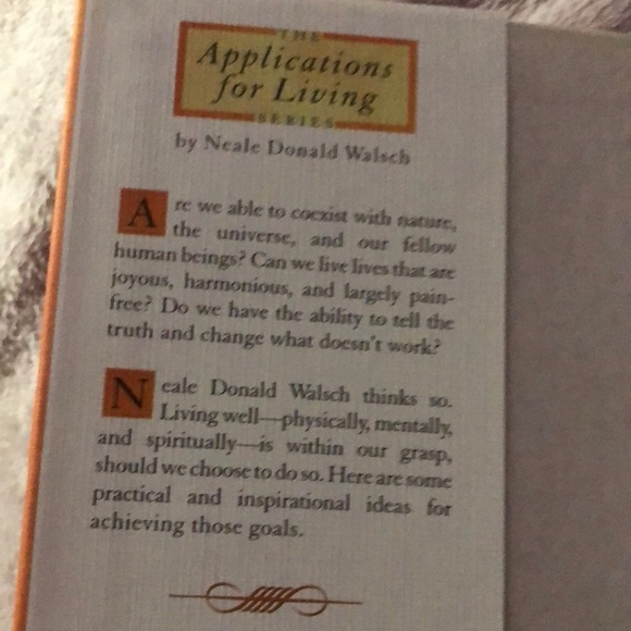 Neil Donald Walsh on holistic living book N - Picture 2 of 6